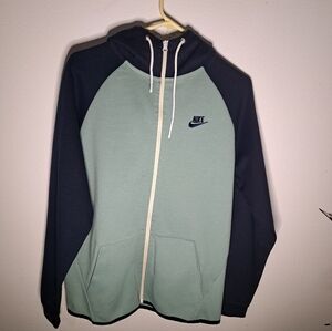 Nike Women's Zip-Up Sweatsuit in Black and Green